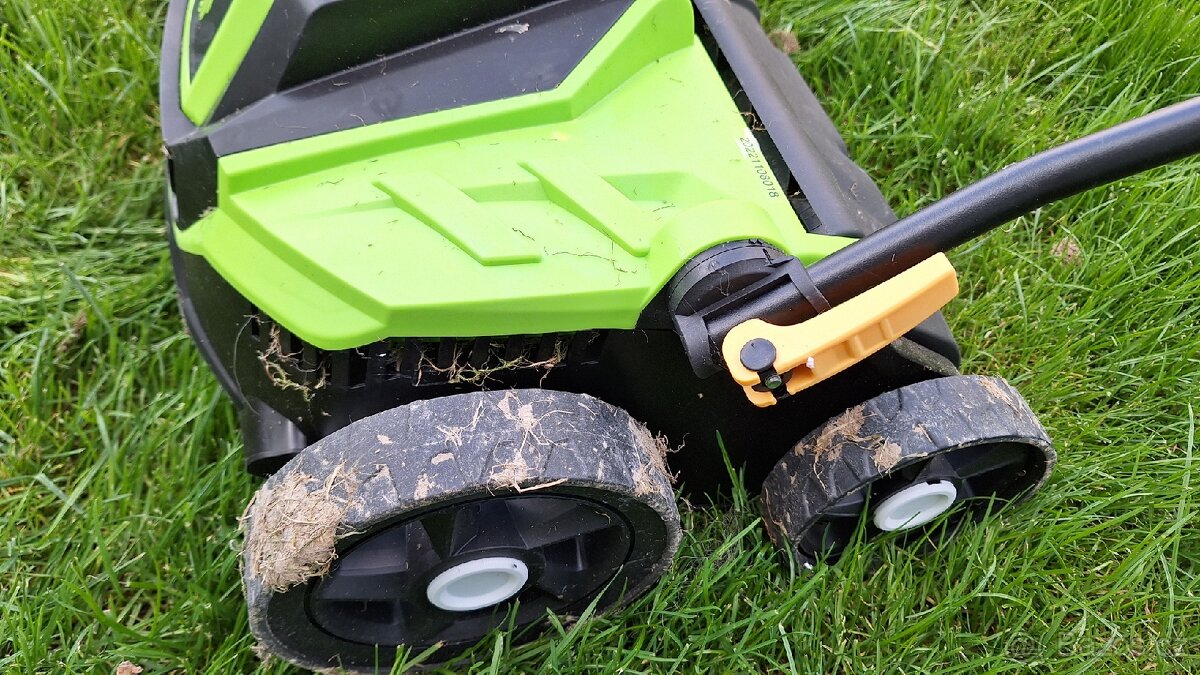 Vertikulátor Fieldmann FZV 2102 E - 2