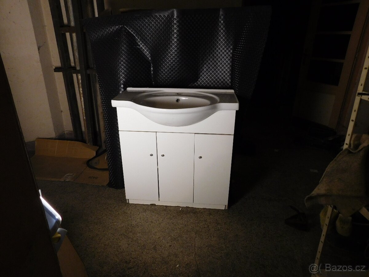 Umyvadlo do skříňky - 2