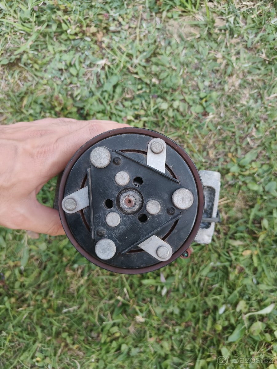 Prodám kompresor klimatizace - 2