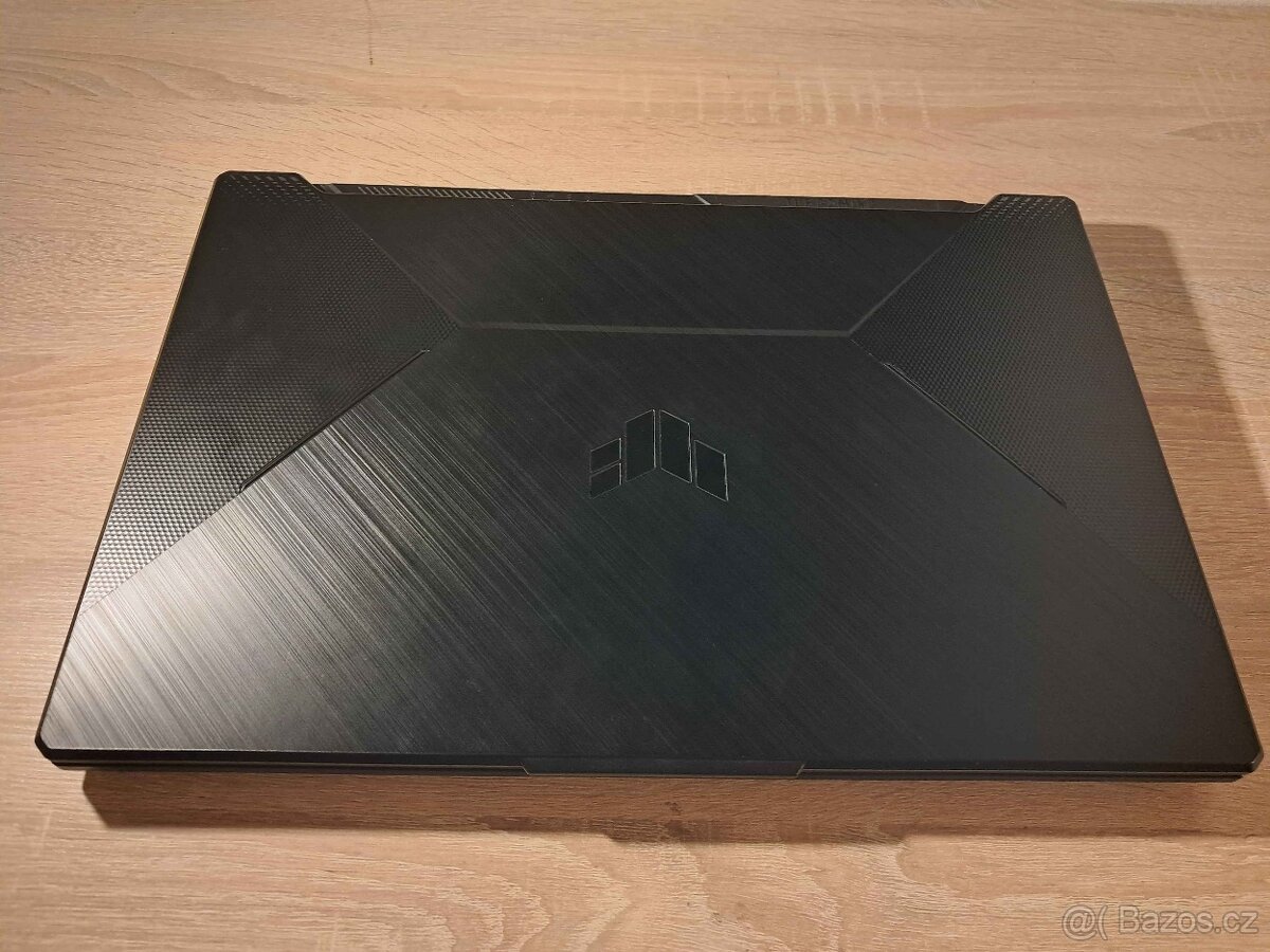 Herní notebook ASUS TUF Gaming F17 - 2