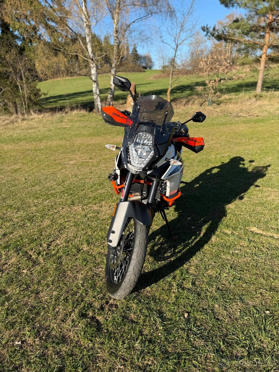 KTM Adventure 1090 R - 2