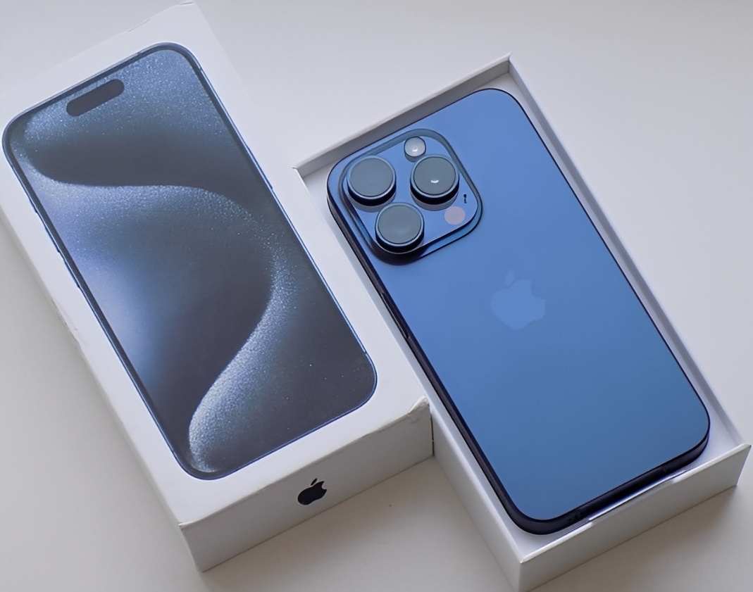 iPhone 15 Pro Blue Titanium BATERIE 100% TOP - 2