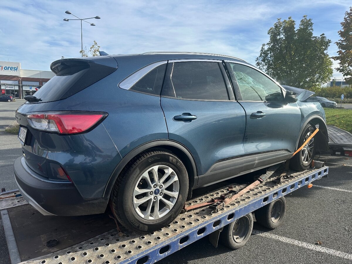 ford Kuga mk3 1,5 tdci automat r v 2022 - 2