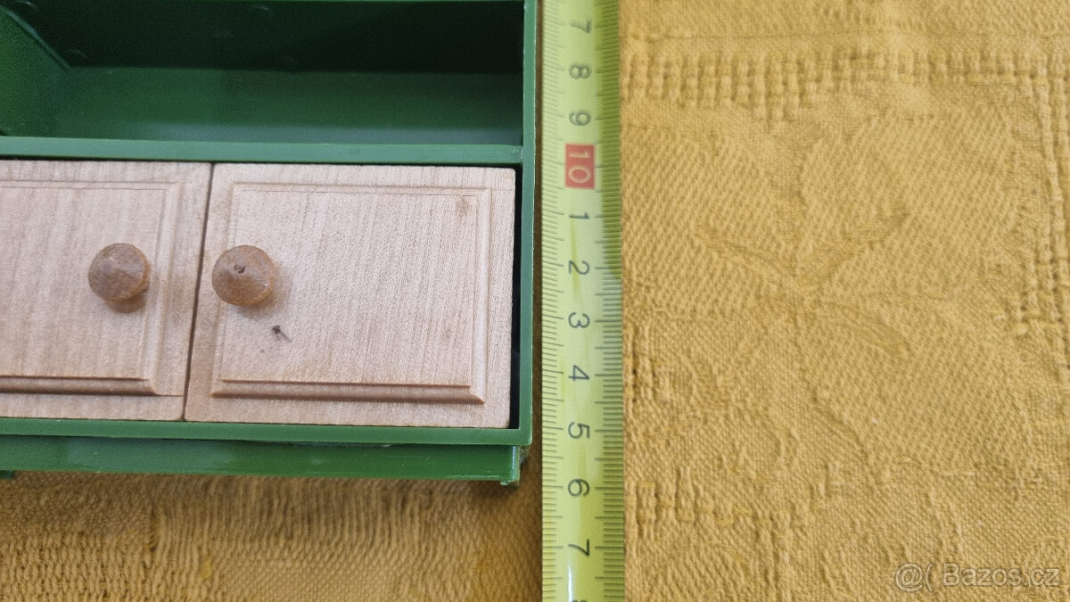 Skříňky - dětské hračky - 2