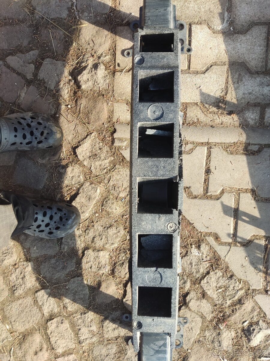 Přední vystuha - 2