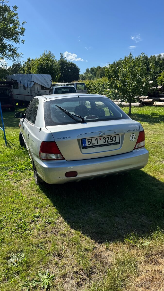 Hyundai Acent - 2