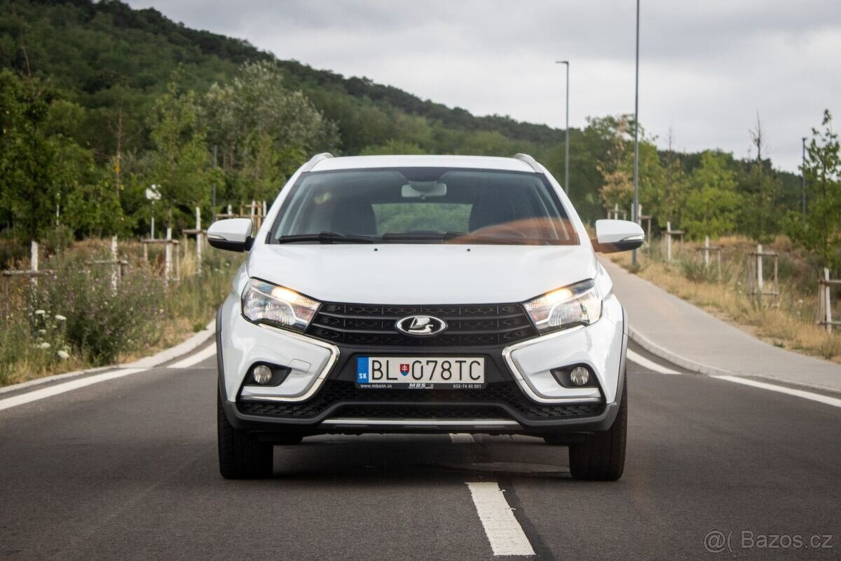 Lada Vesta 1.6 benzín + LPG, 78kW, M5 - 2