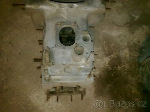 Blok motoru T 57 - 2