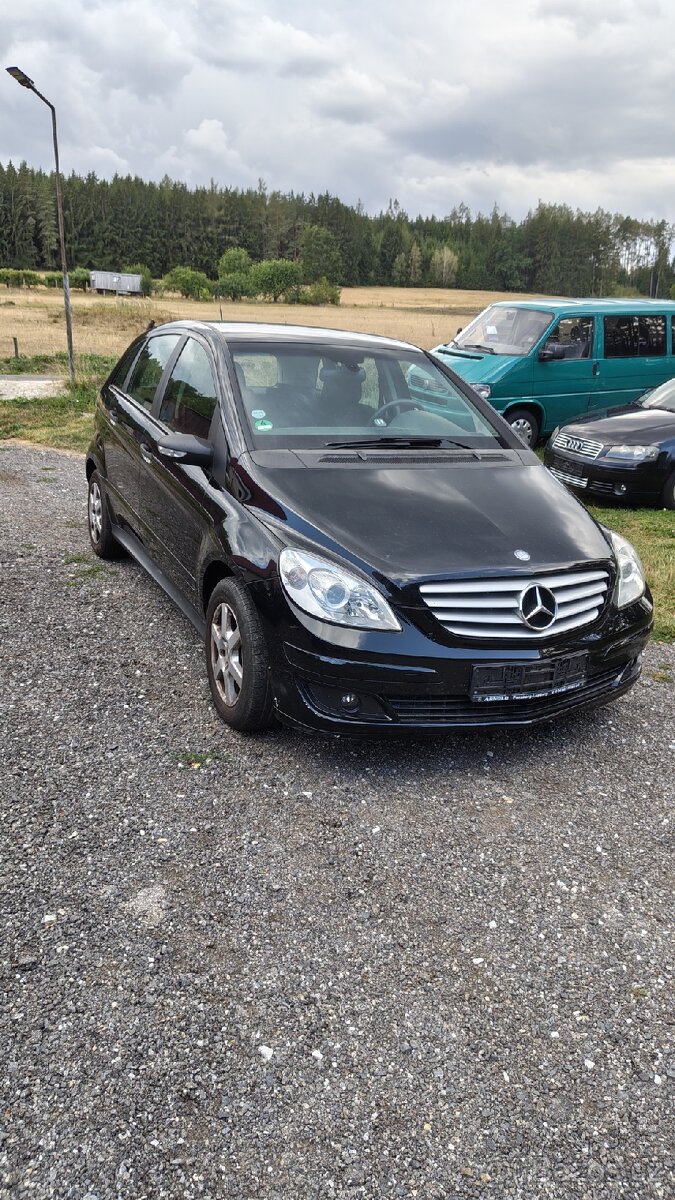 Mercedes Benz B 150 - 2