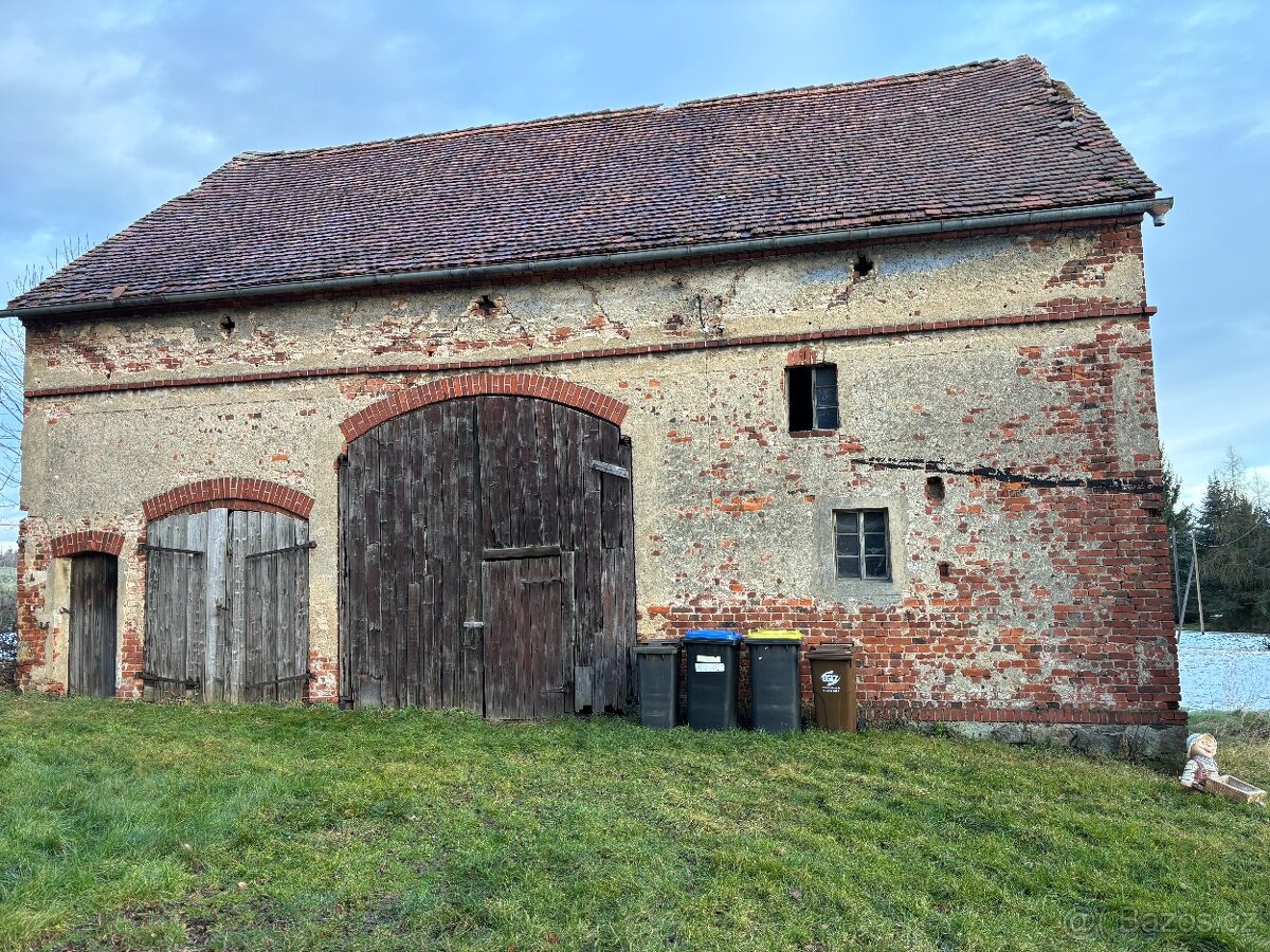 Pronajmu Dům + Stodola + Pozemek 1700 m2 - 2