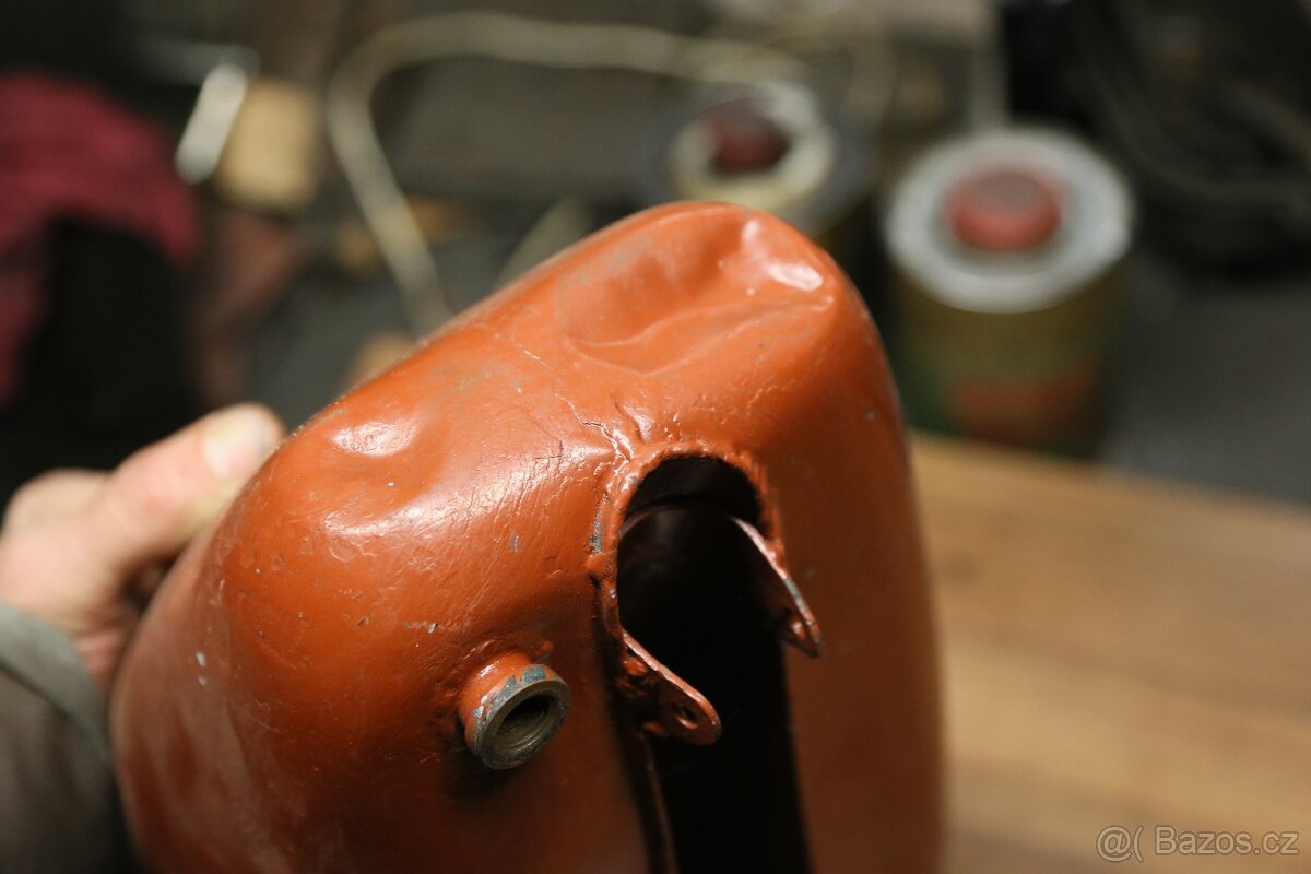 Prodám nádrž Manet M-90 - 2