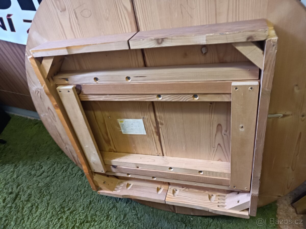 Kulatý dýhovaný roztahovací stůl - 2