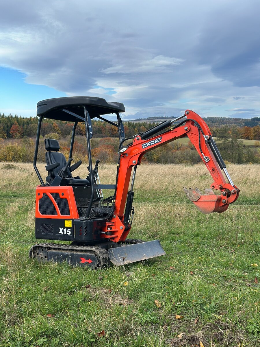 Minibagr EXCAT X15 - 2
