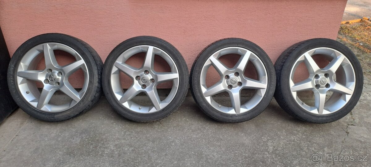 Alu kola, 4x100 r17 s pneu. - 2