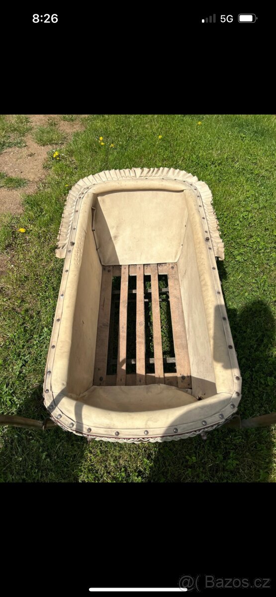 Starožitný kočárek perak - 2