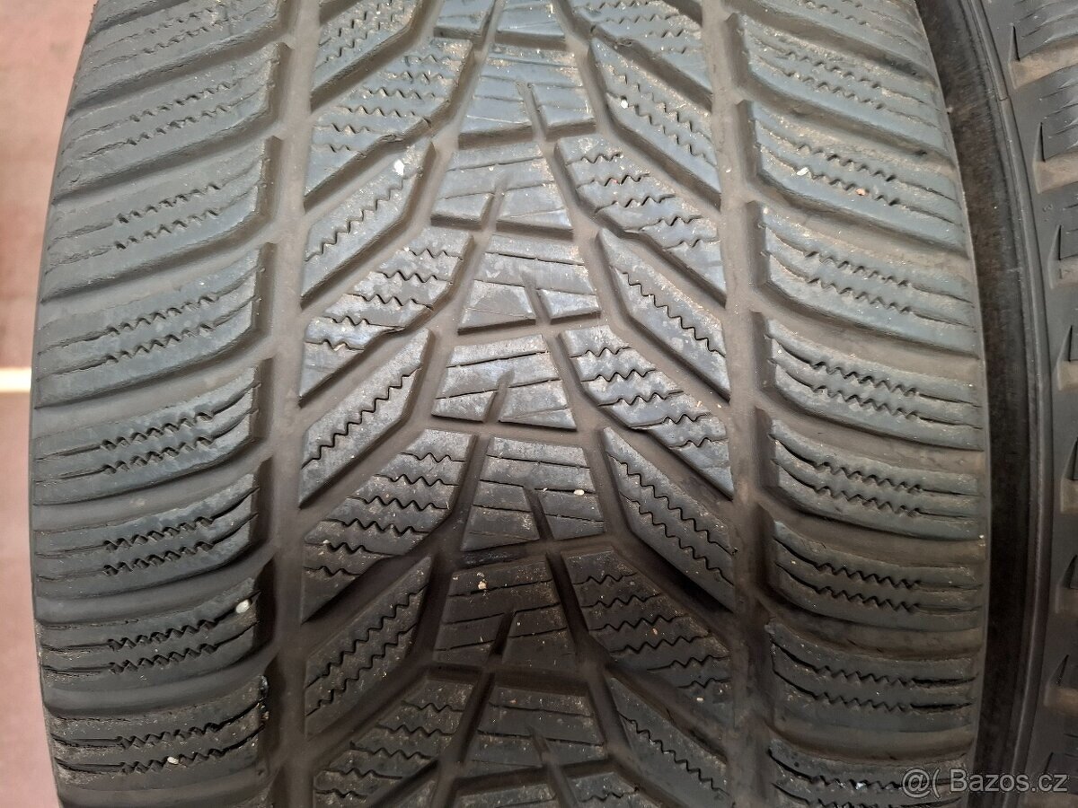 245/35/20 Hankook Zimní 7 mm - 2