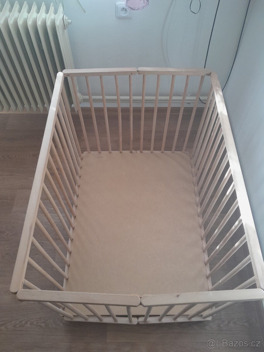 Ohrádka, přebalovací pult - 2