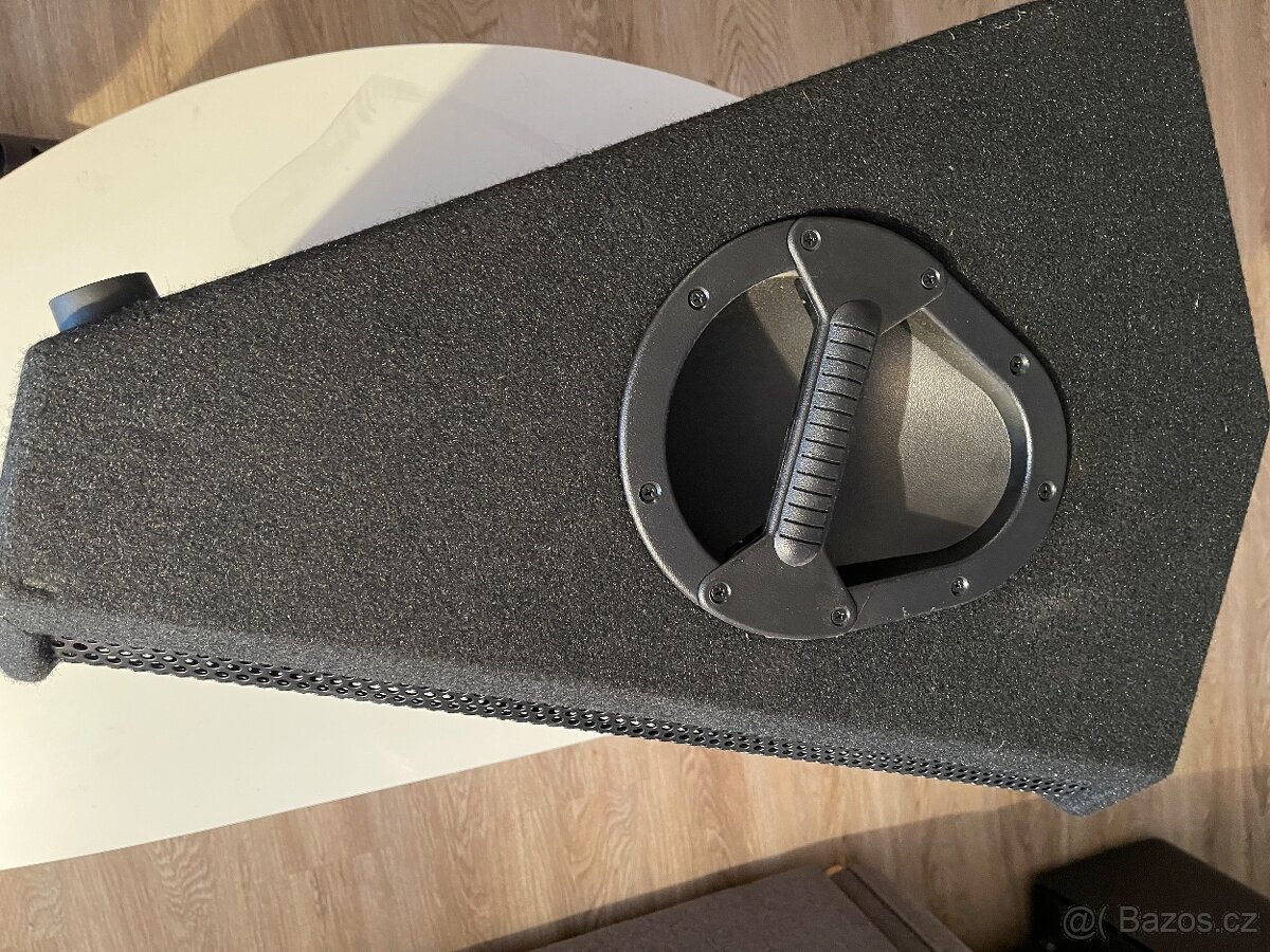 Monitorový box Behringer Eurolive VP1220F - 2