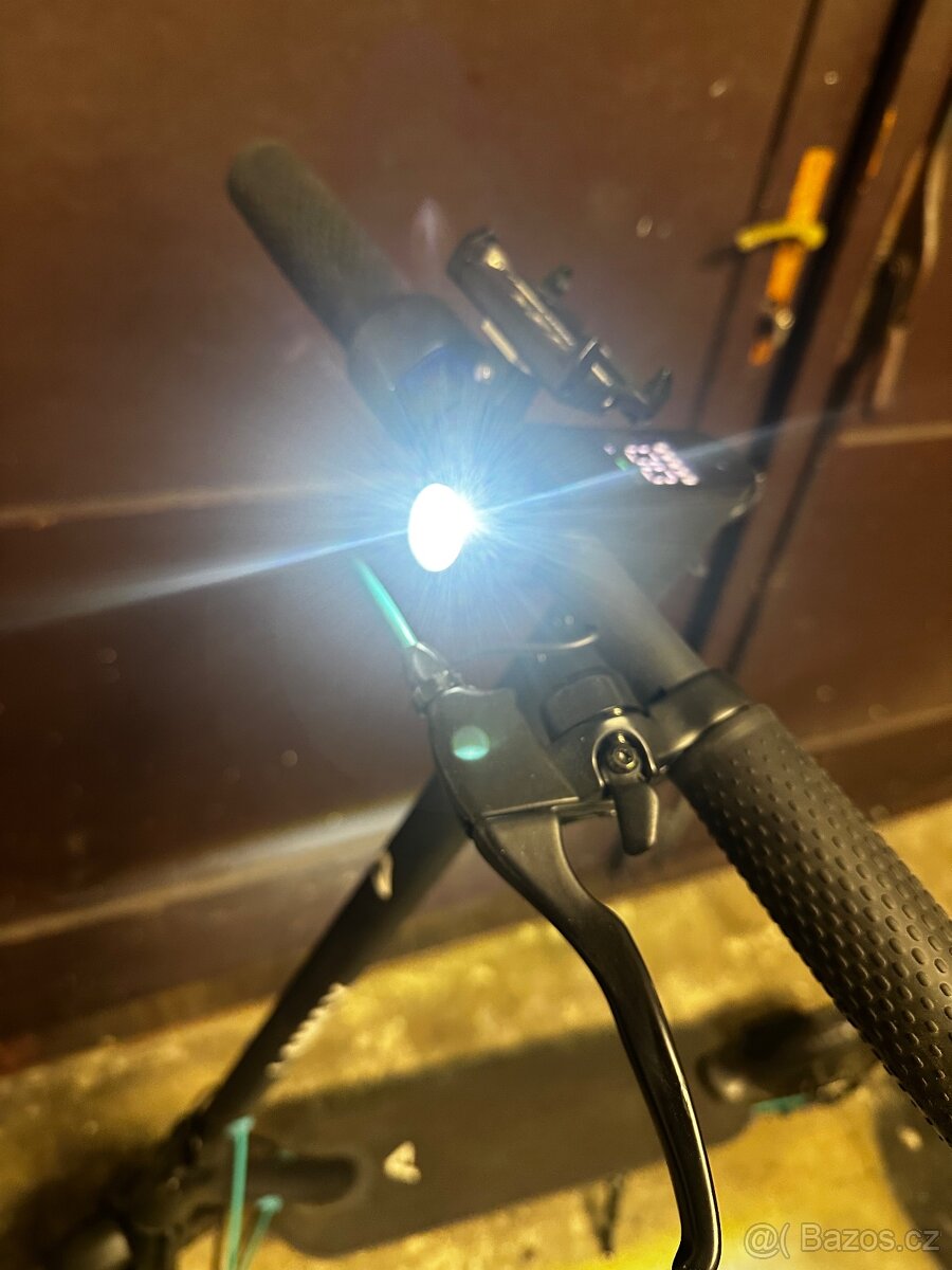 Elektrokoloběžka Lamax - 2