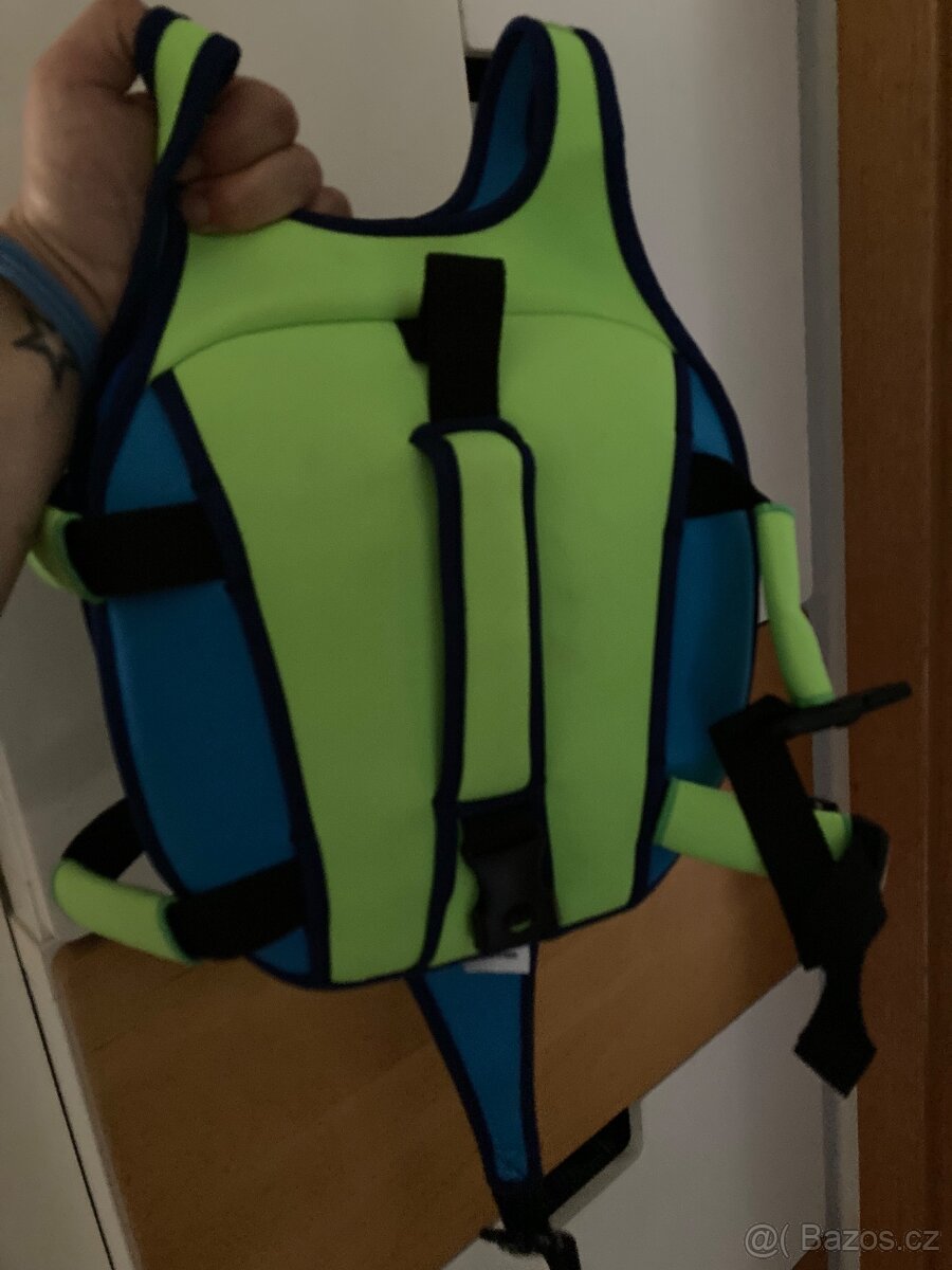 Plovaci vesta nova 2-3roky - 2