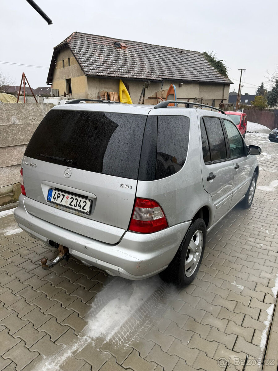 Mercedes-Benz ML 270 CDI, r.v. 2004 - 2