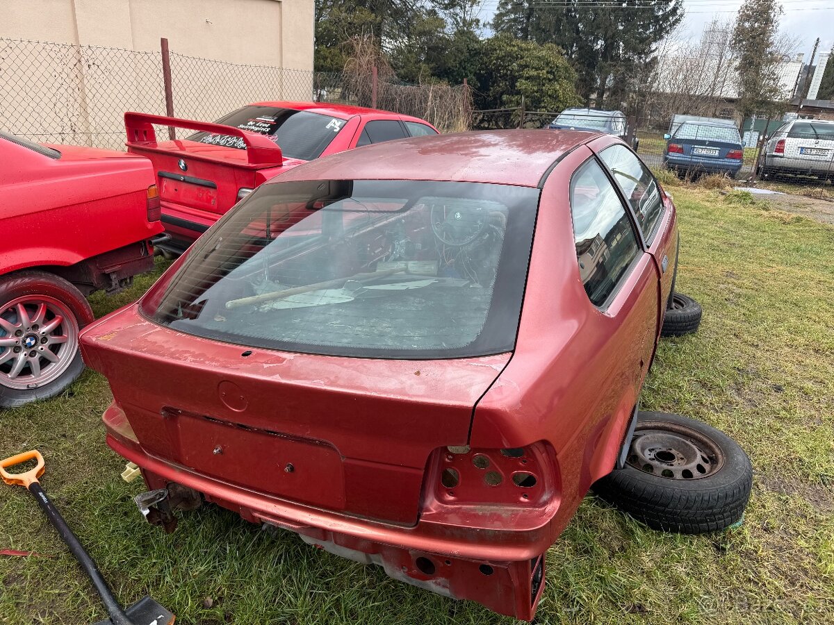 BMW e36 compact díly - 2