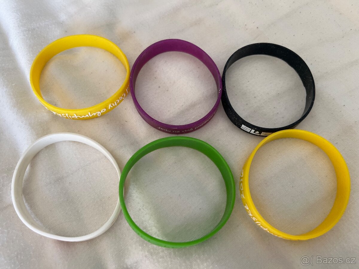 Gumové náramky cena za vše - 2