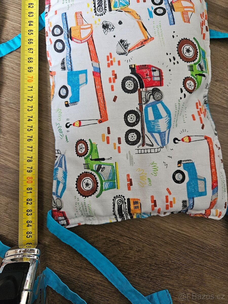 Mantinel na postel auta - 2