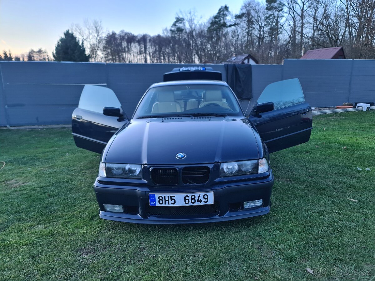 BMW E36 coupe 1.8 iS 105 kw - 2