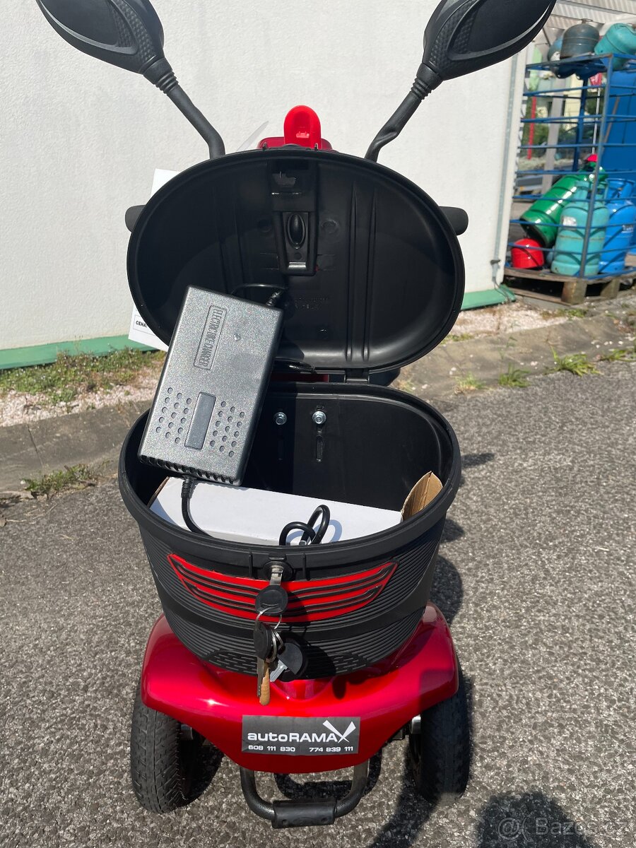 Elektrický invalidní vozík SELVO 4250 akce - 2