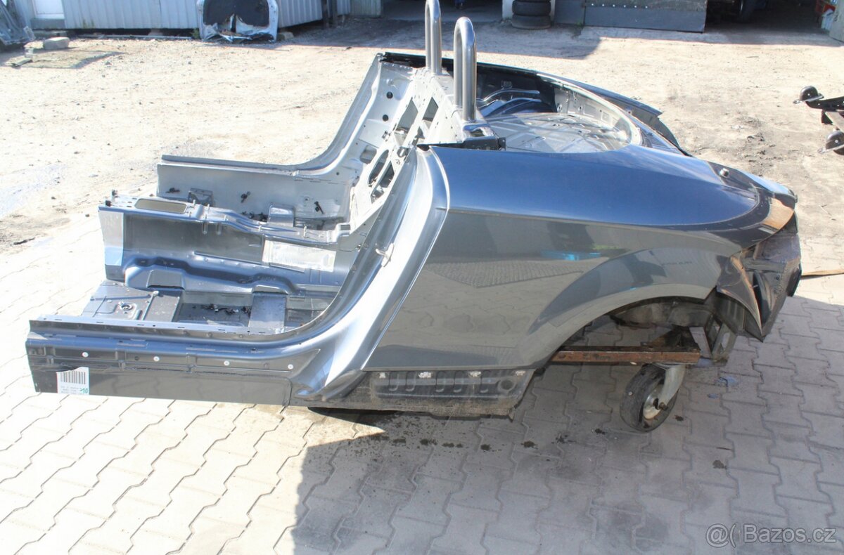 Audi TT 8J zadní část karoserie - 2