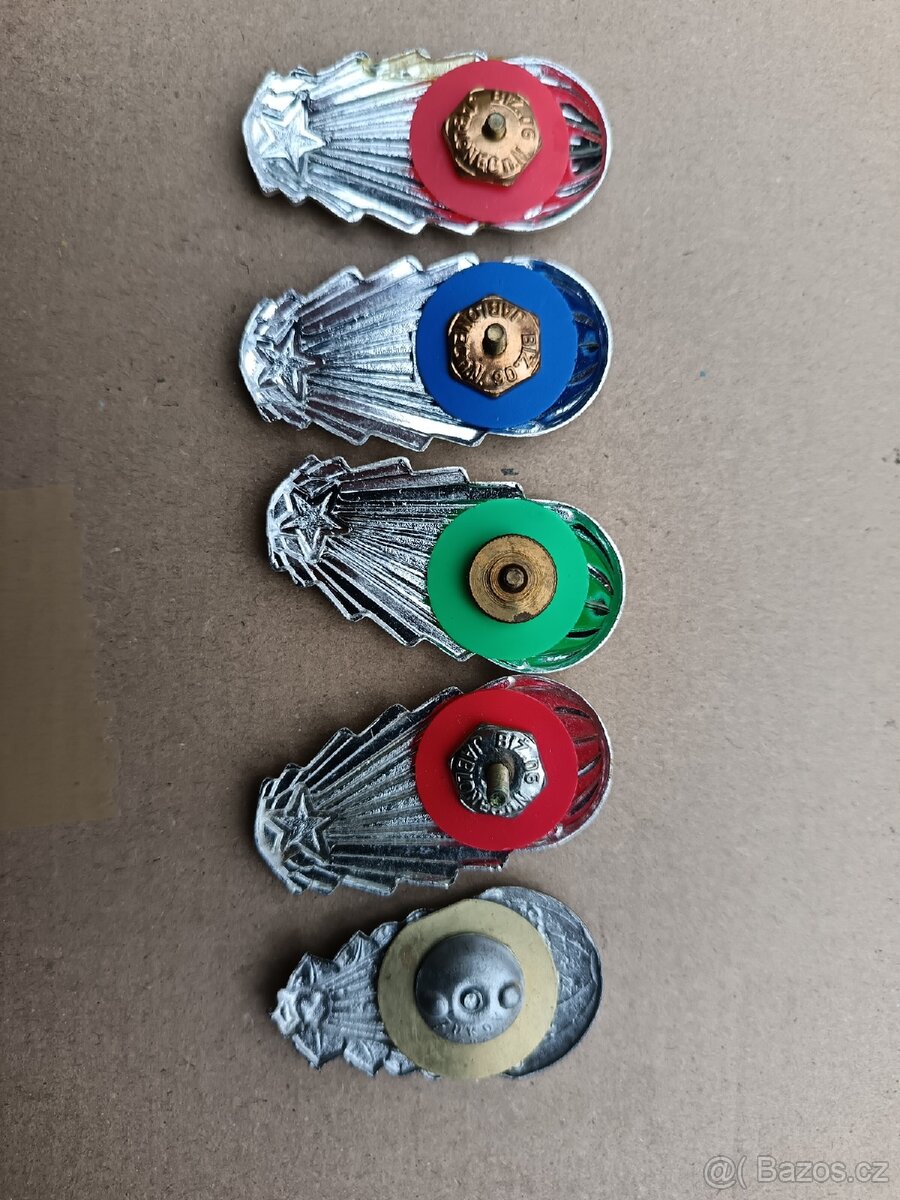 Prodám odznaky paragán - 2