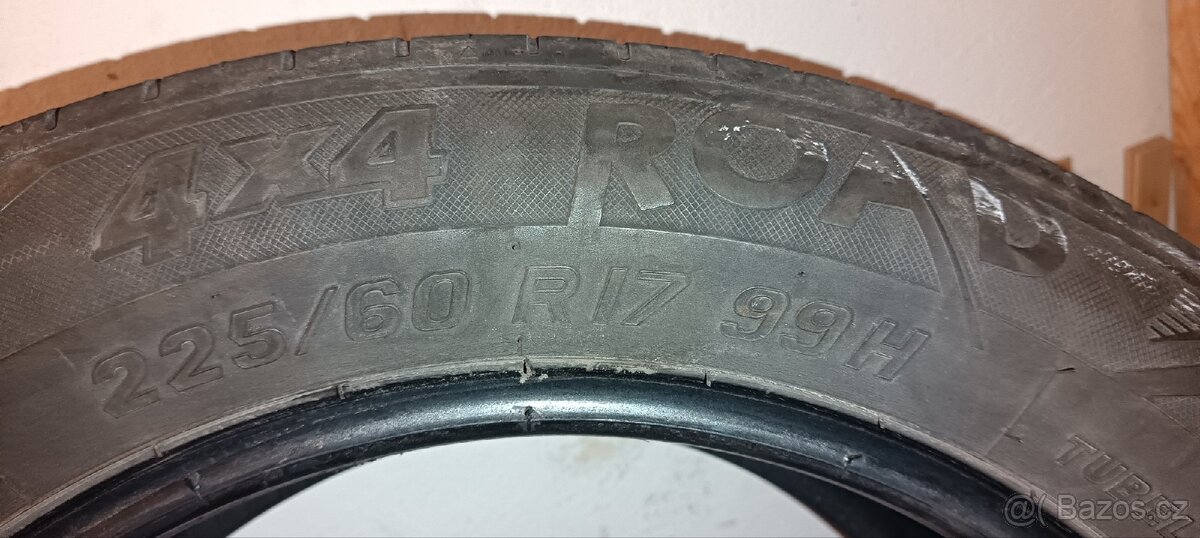225/60R17 - 2