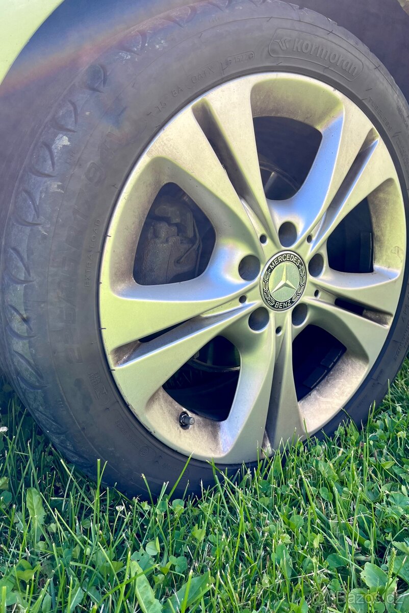 Mercedes-Benc C - 2
