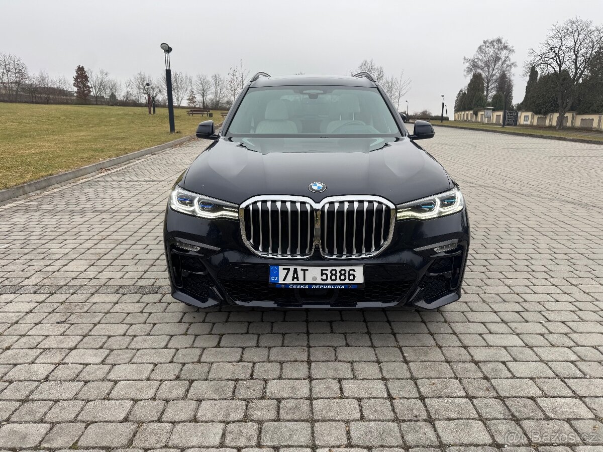 Bmw X7 40i 52tkm M-paket 7 míst - 2
