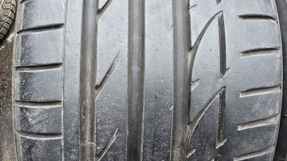 Letní pneu 255/35/19 Bridgestone - 2