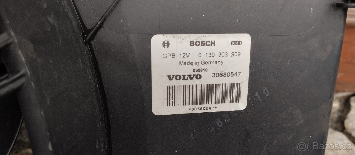 Volvo V70 S70 98-01 chladič Sahara mřížka 2× - 2