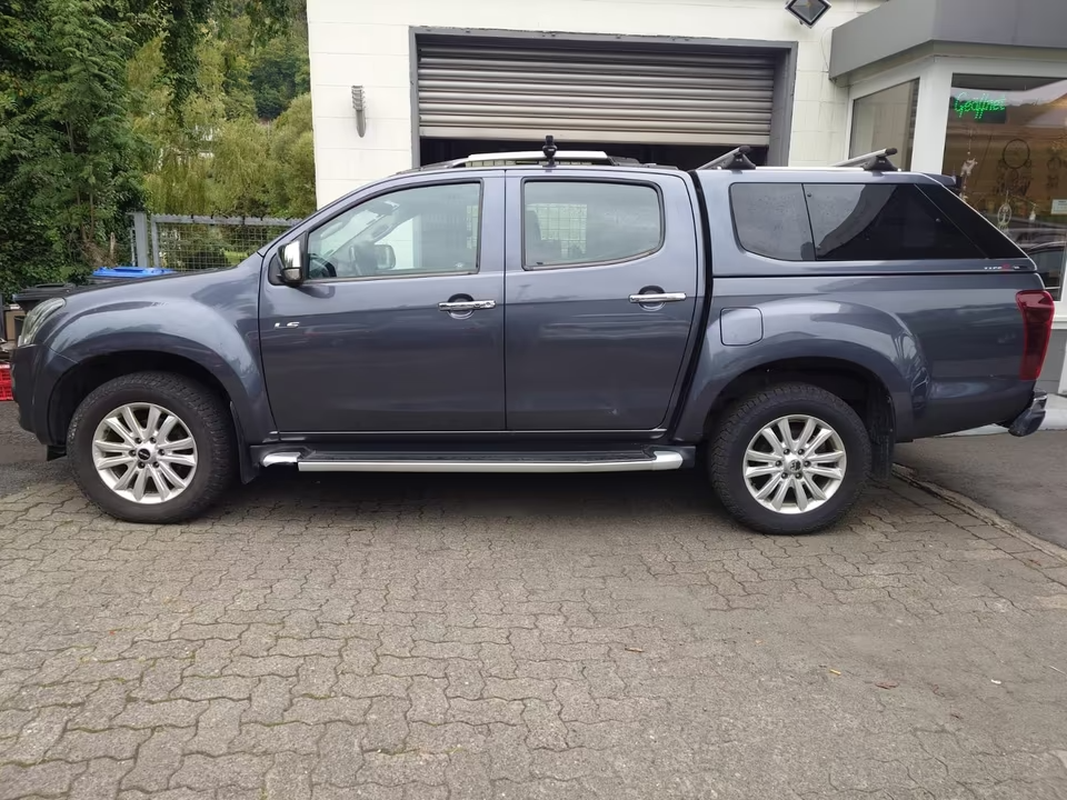 Isuzu D-max LS 2017 120kw automat