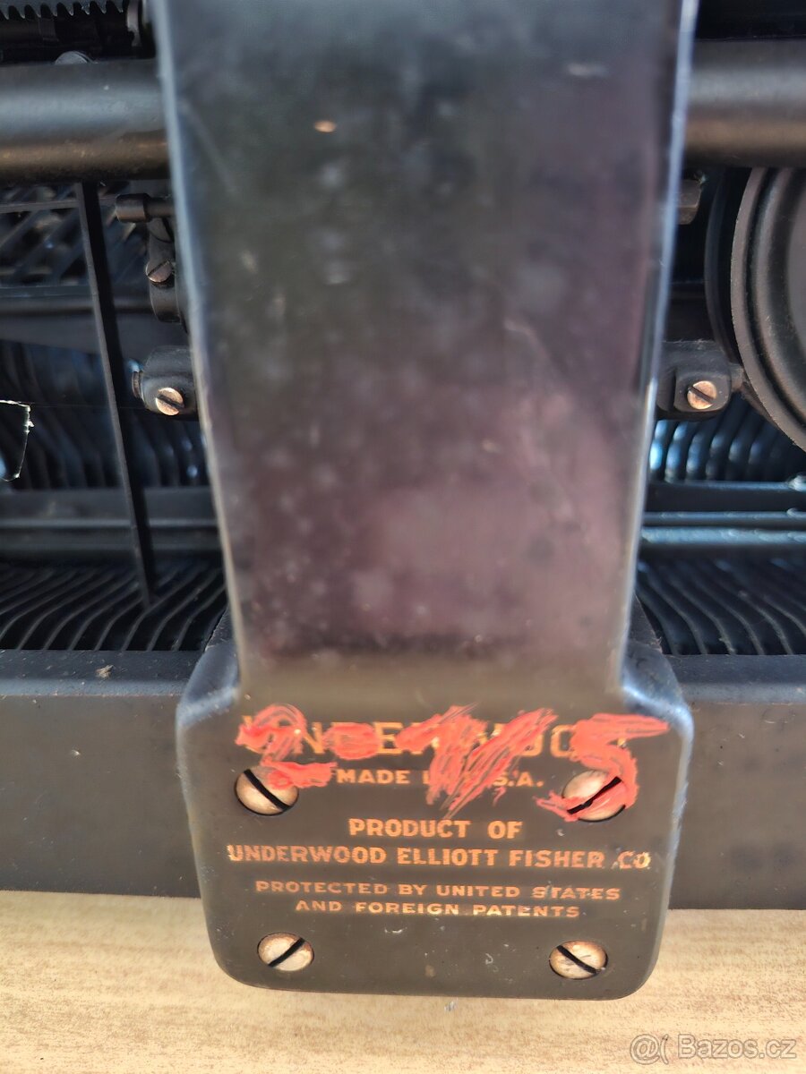 Starožitný psací stroj Underwood - 2