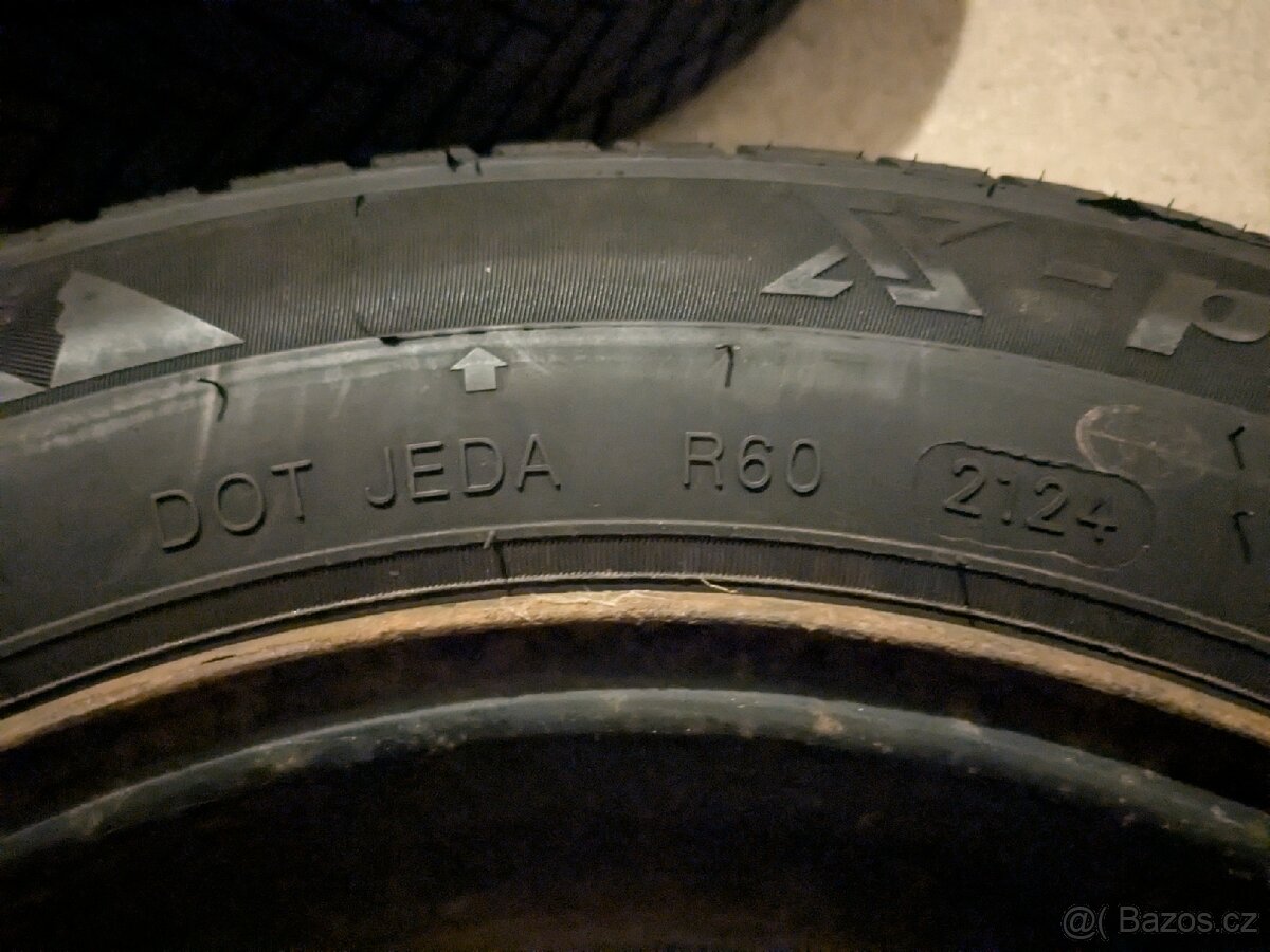 2 disky 155/70r13 s zimní pneu M+S značky Tracmax - 2