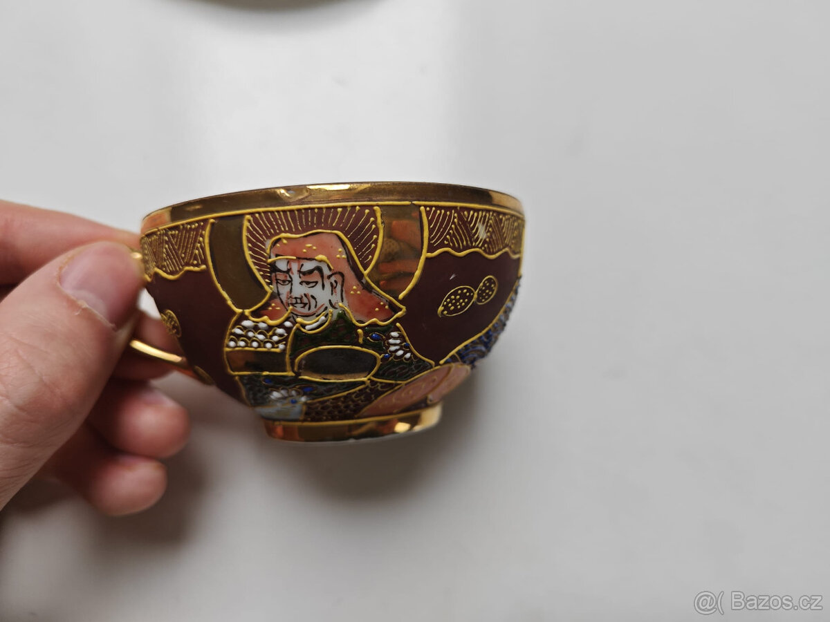 Ozdobný šálek - 2