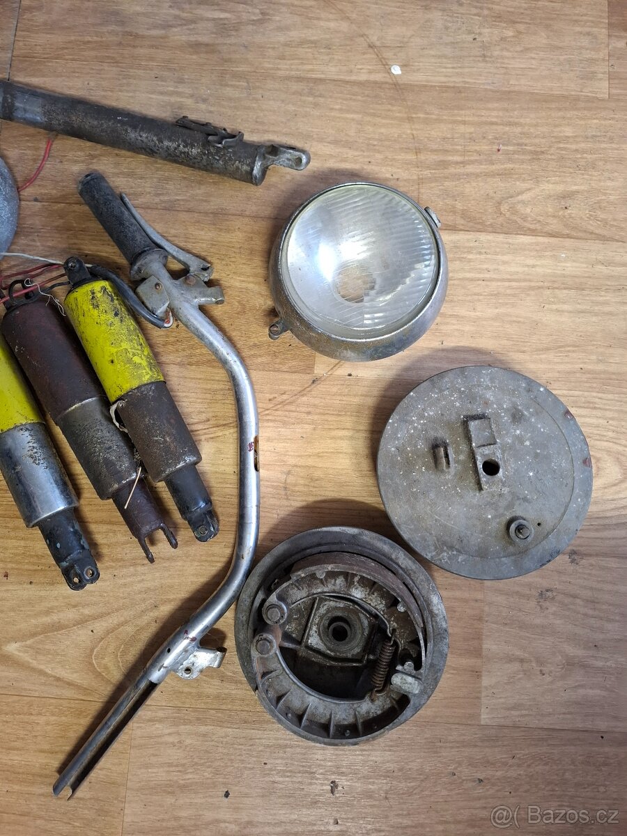 Díly Jawa 250 kývačka - 2