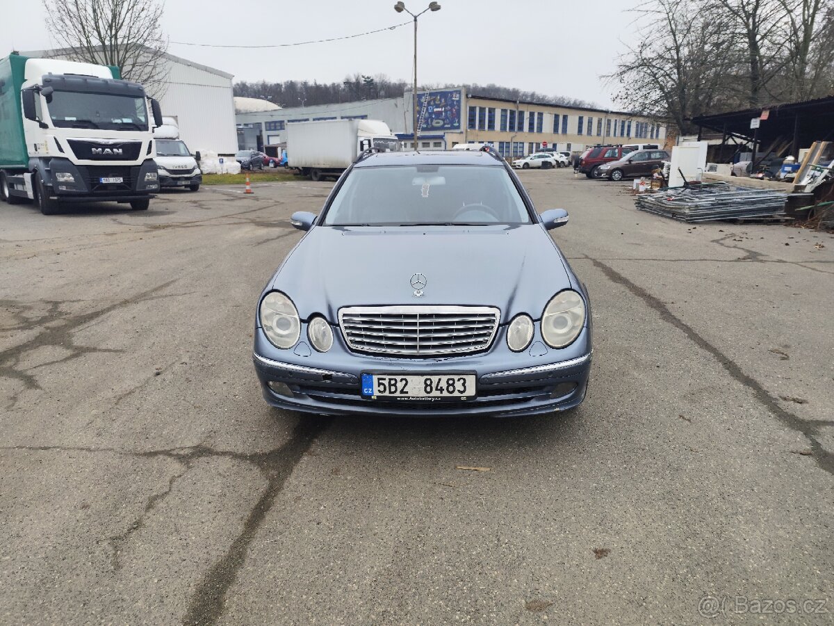 Mercedes Benz w211 - 2