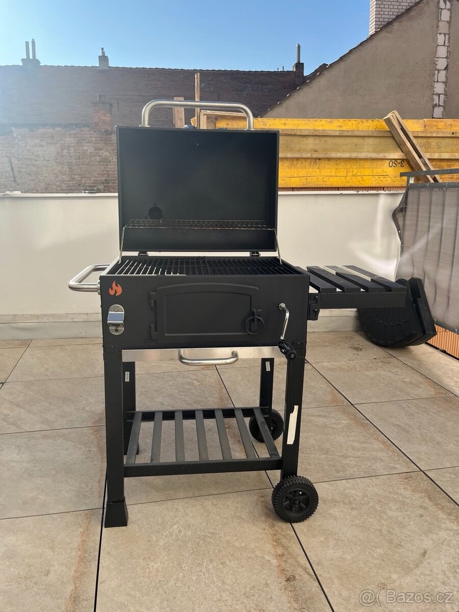 Gril na uhlí - 2