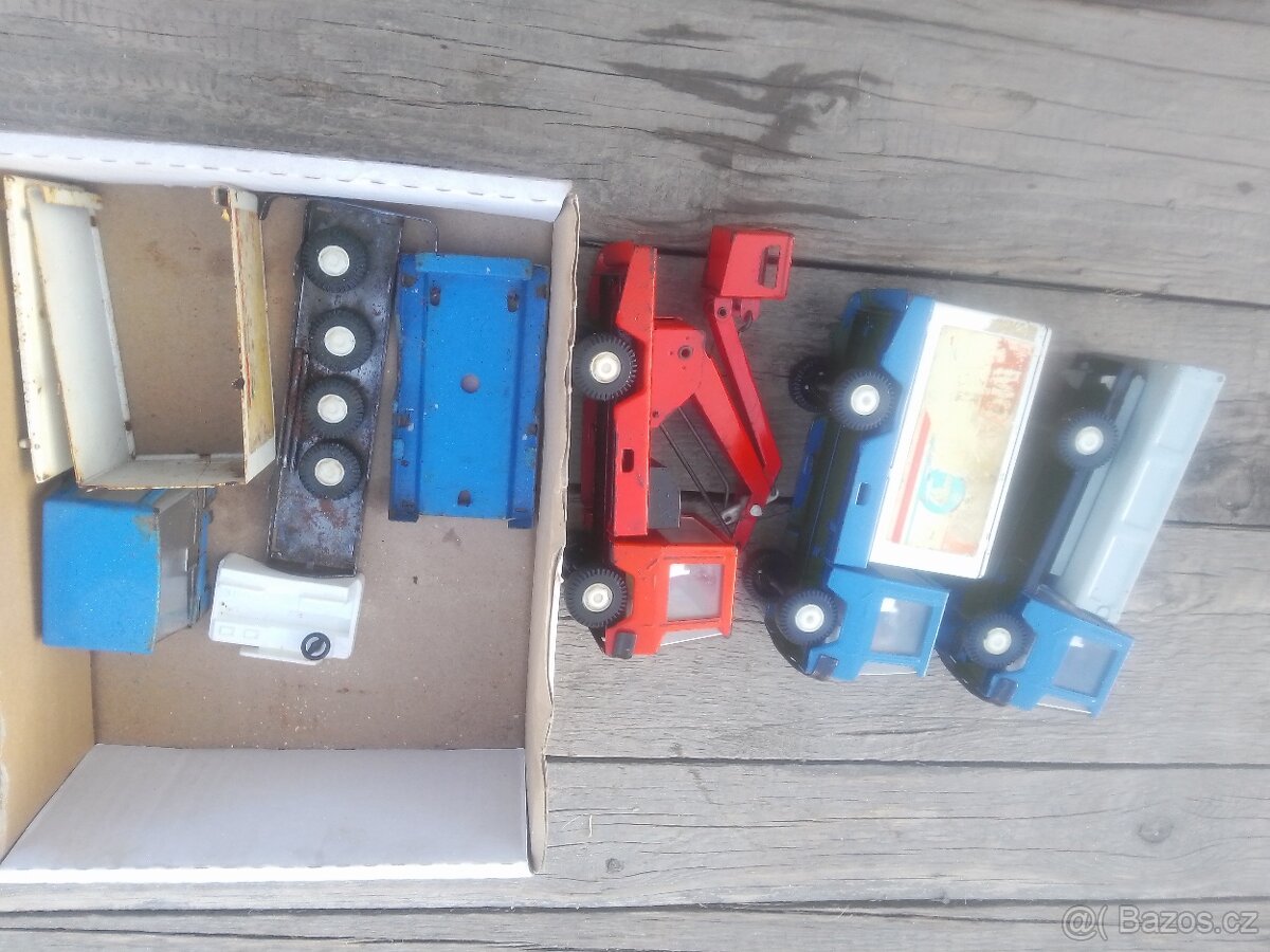 Autíčka Ites kovová - 2