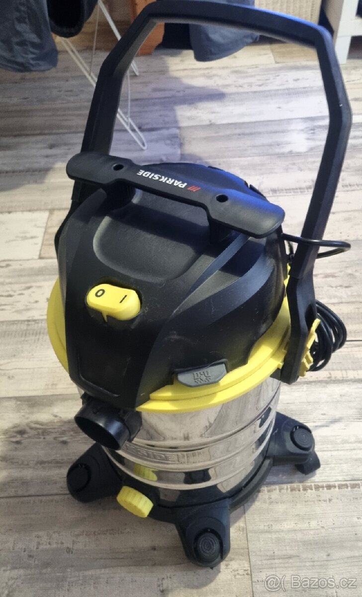 Průmyslový vysavač - 2