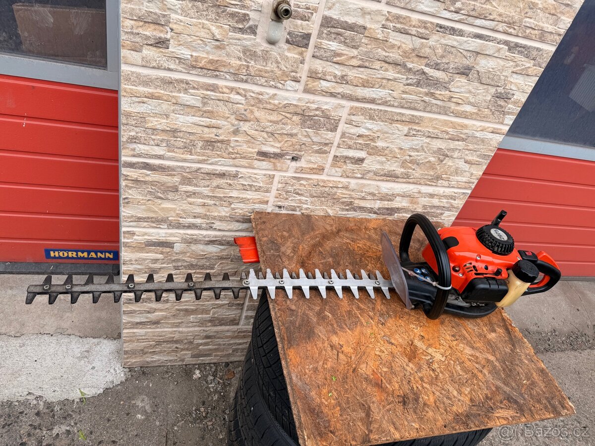 Zahradní nůžky na živé ploty 750mm lišta - 2