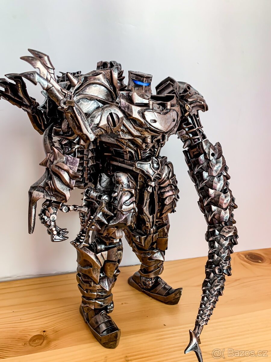 Transformers - Scorn (Black Mamba LS11) - 2