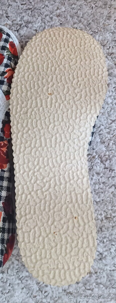 nové papuče vel.38 - 2