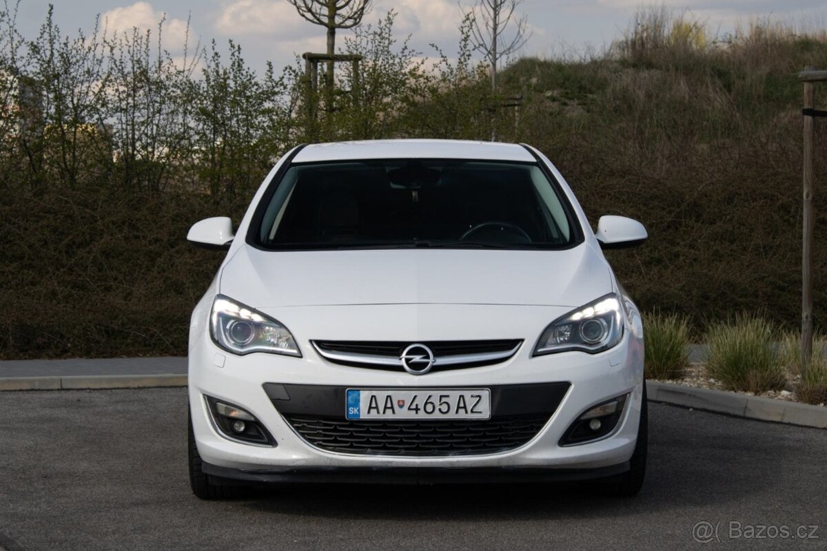 Opel Astra Notchback 1.7 CDTI 130k Cosmo - 2